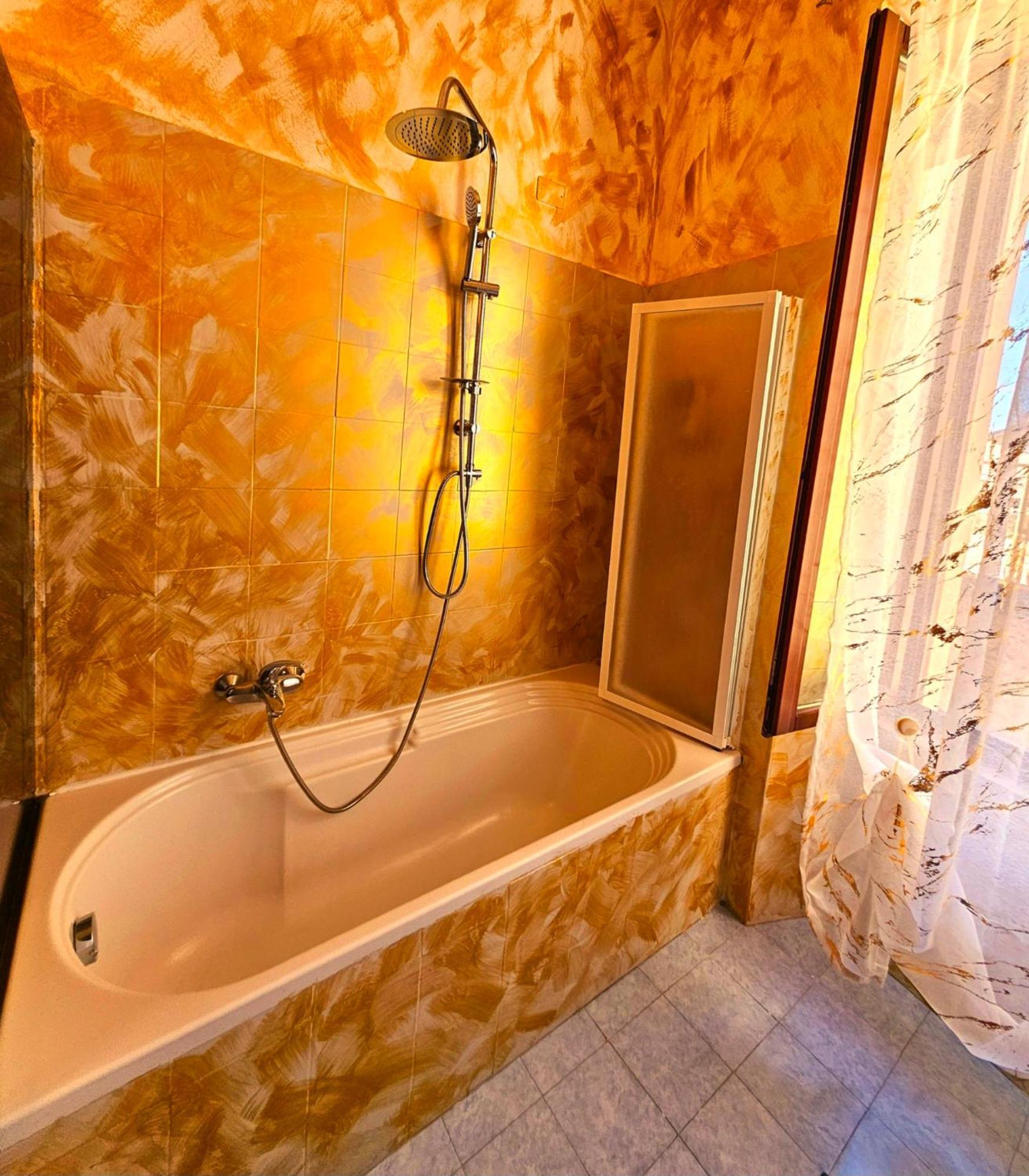 La Corte Dei Fiori Albavilla Room photo